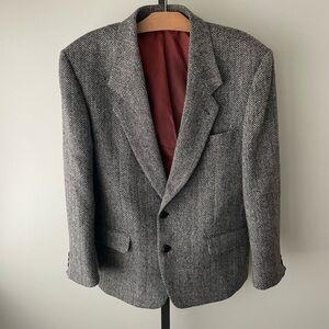 Elegant Gray Herringbone Blazer